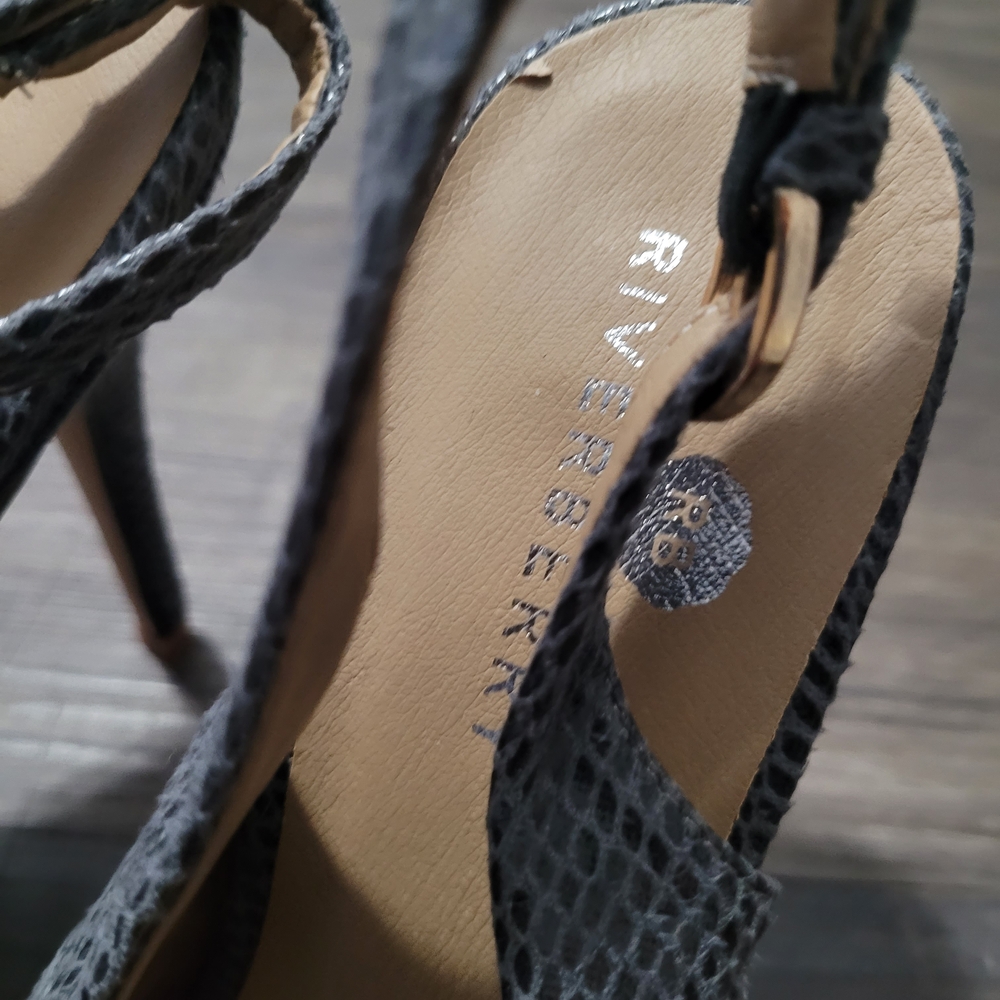 Gray Slingback Heels Riverberry gray embossed 7.5 slingback pumps heels.  - Picture 3 of 5